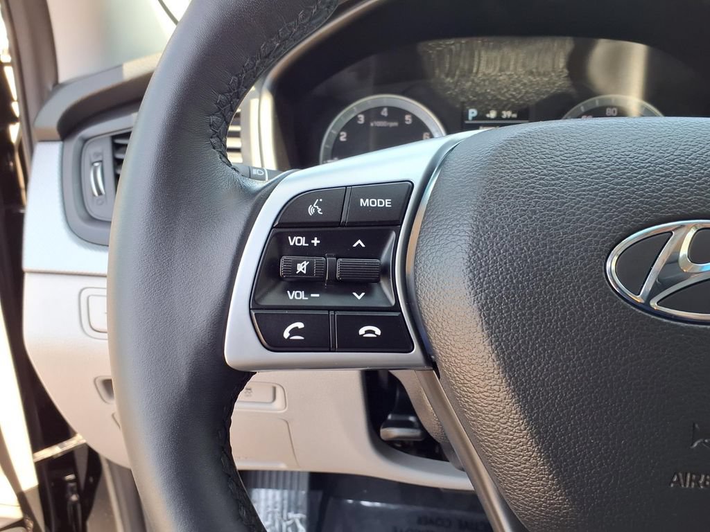 Used 2019 Hyundai Sonata SEL w/ Tech Package 02 FWD image 16