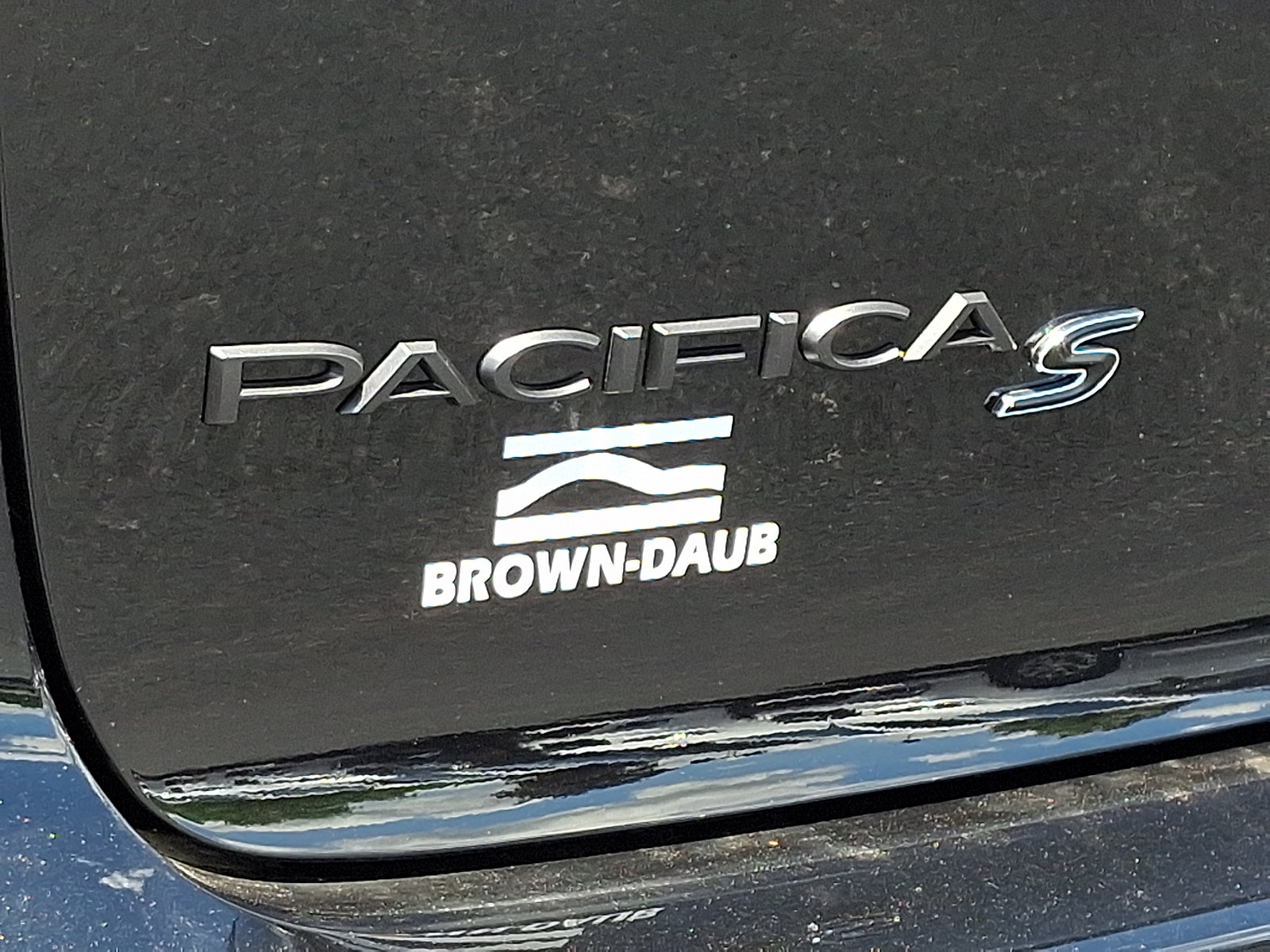 New 2027 Chrysler Pacifica Limited AWD/4WD image 20