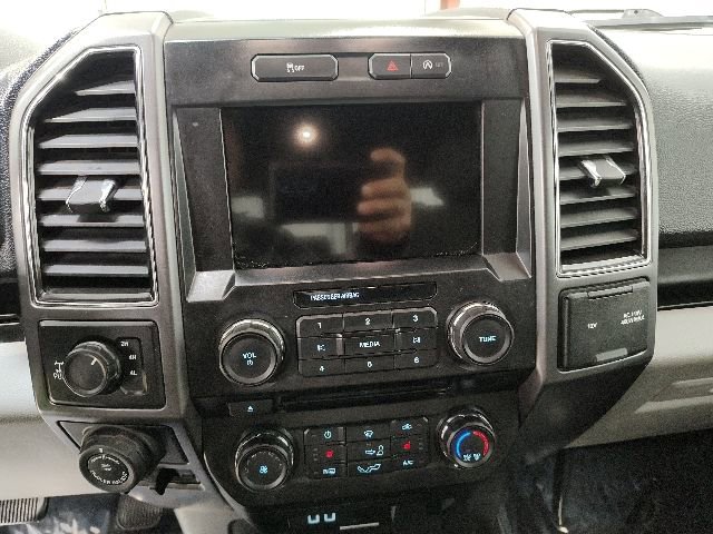 Used 2017 Ford F150 XLT w/ Equipment Group 302A Luxury AWD/4WD image 21