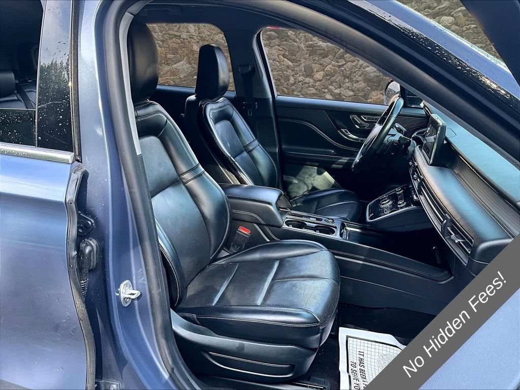 Used 2022 Lincoln Corsair AWD w/ Premium Package image 7