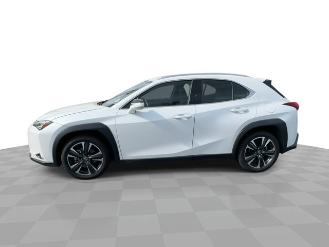 Used 2021 Lexus UX 200 w/ Accessory Package (Z1) FWD image 5