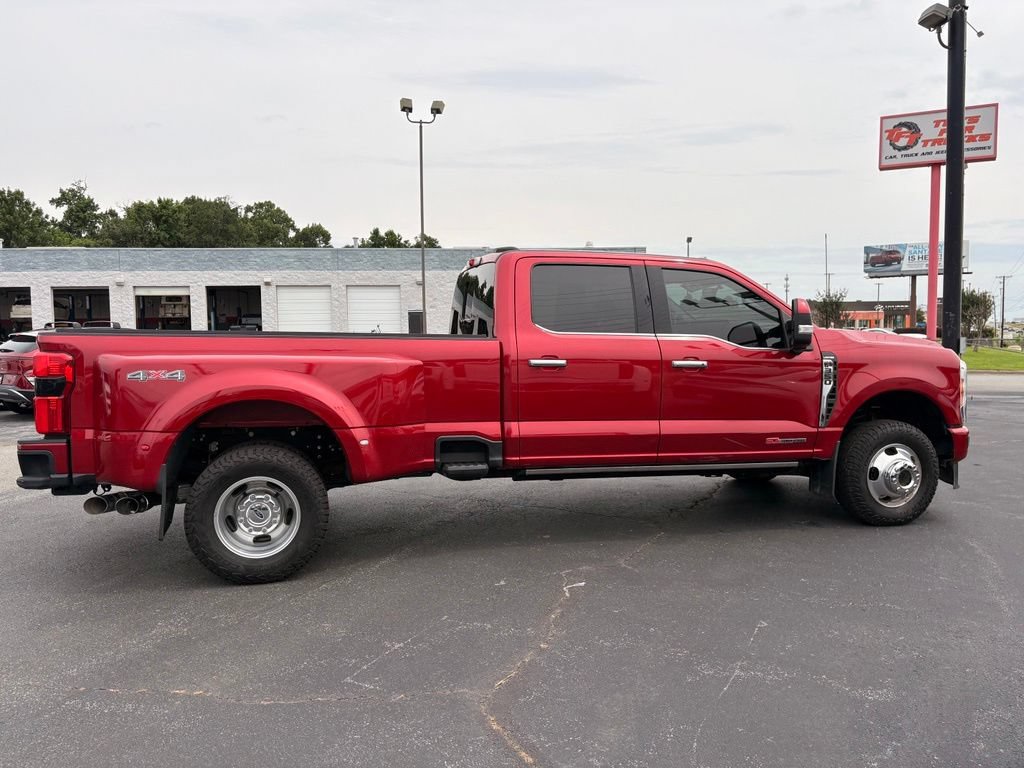 Used 2023 Ford F350 Limited AWD/4WD image 9