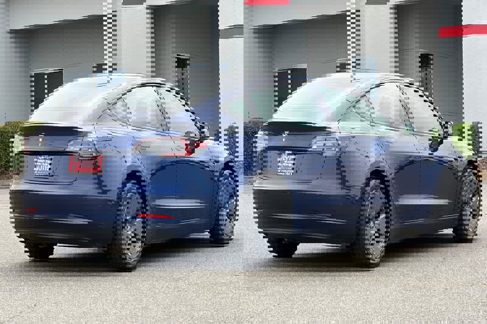 Used 2023 Tesla Model 3 Standard Range image 2