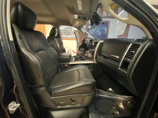 Used 2014 RAM 1500 Laramie w/ Convenience Group RWD image 19