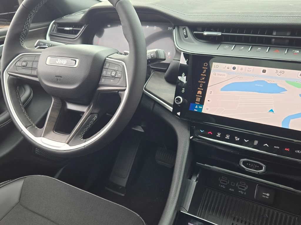 New 2027 Jeep Grand Cherokee L 4WD image 8
