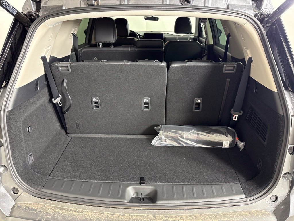 New 2026 Nissan Pathfinder SL FWD image 22
