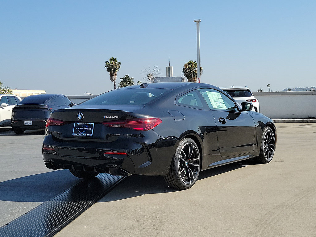 New 2026 BMW M440i Coupe RWD image 3
