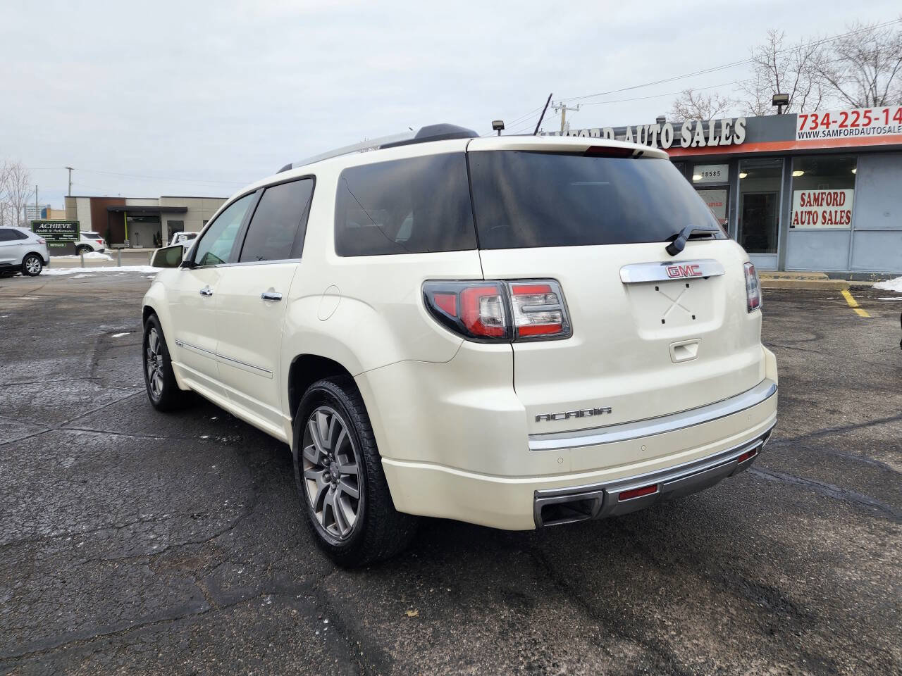 Used 2014 GMC Acadia Denali image 8