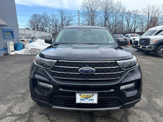 Certified 2024 Ford Explorer XLT w/ Equipment Group 202A AWD/4WD image 2