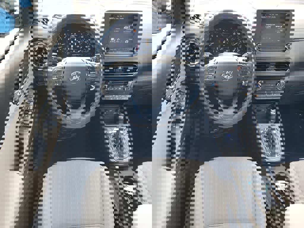 Used 2022 Hyundai Kona SEL w/ Convenience Package image 14