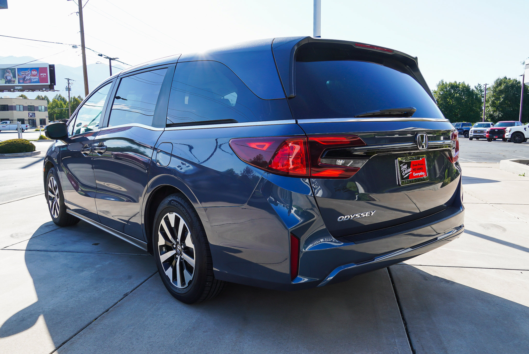 Used 2025 Honda Odyssey EX-L image 6