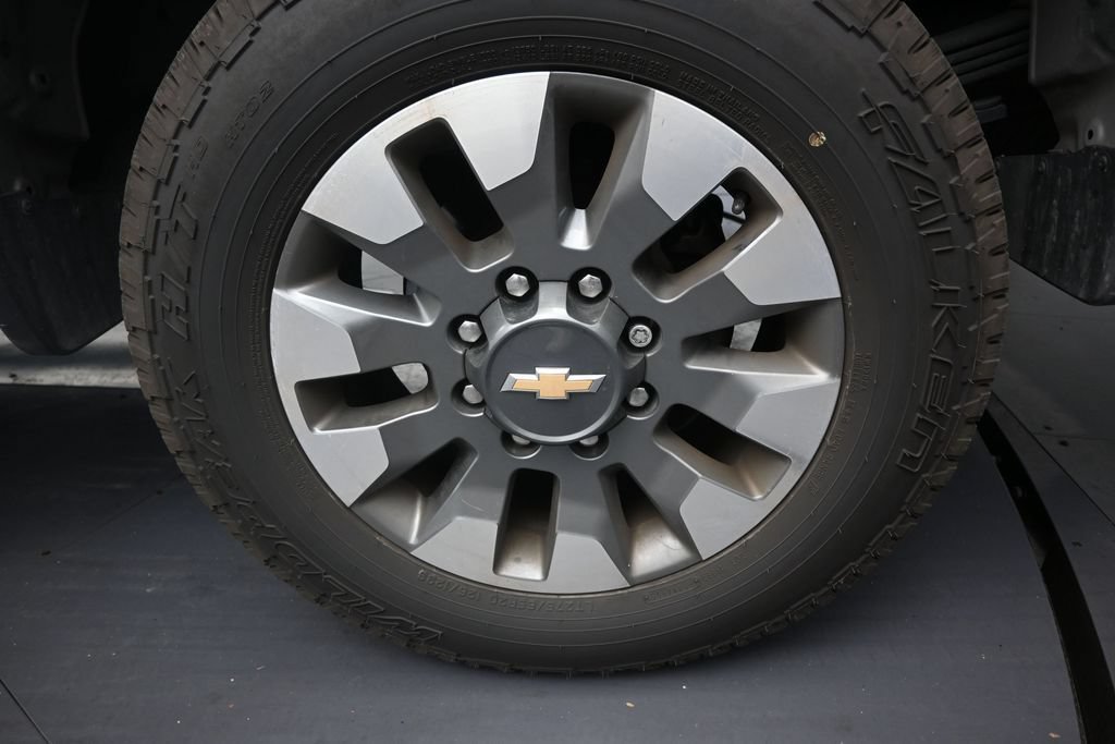 Used 2022 Chevrolet Silverado 2500 Custom w/ Custom Convenience Package AWD/4WD image 10
