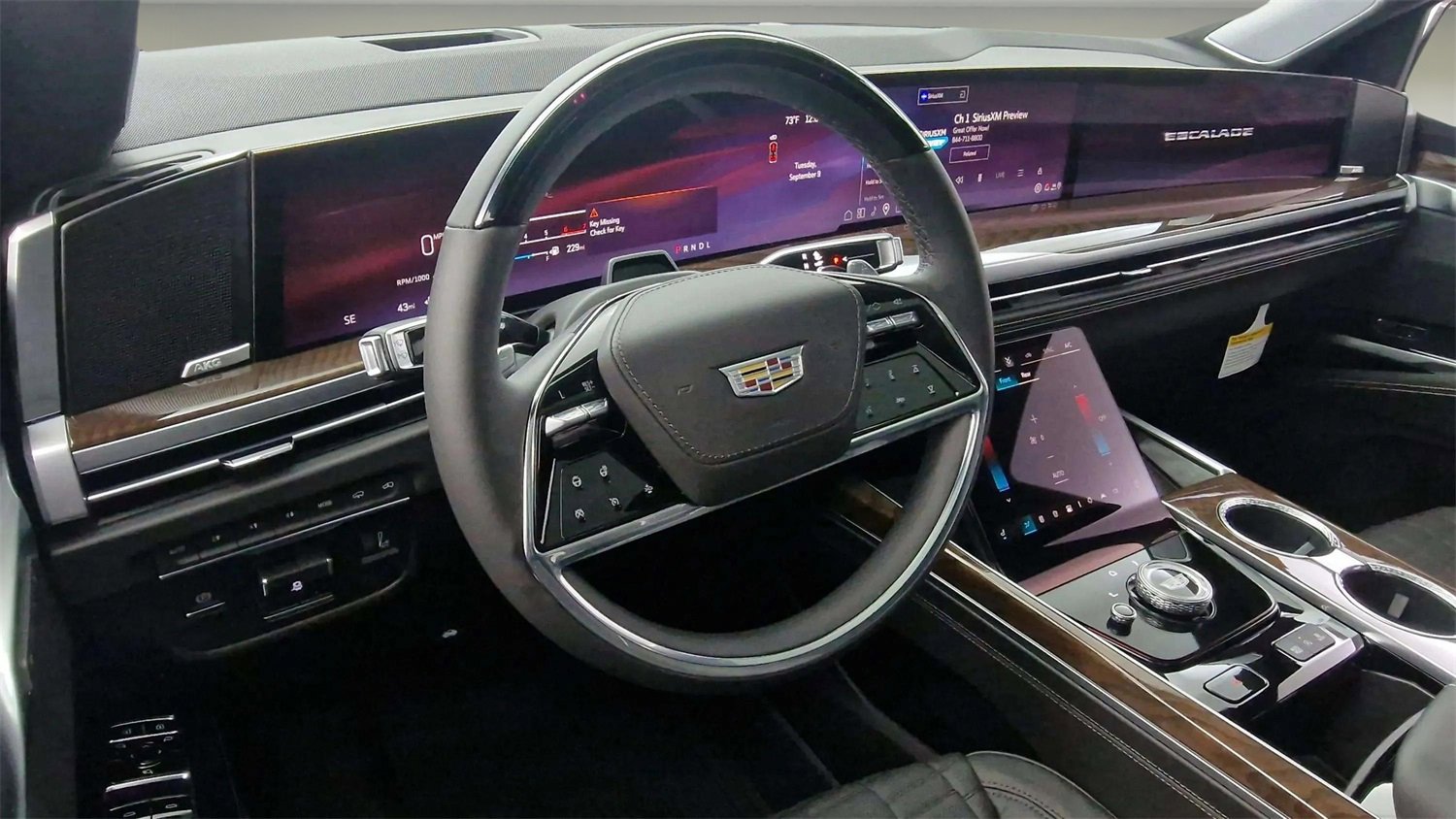 Used 2025 Cadillac Escalade Sport Platinum w/ LPO, ONYX Package image 27