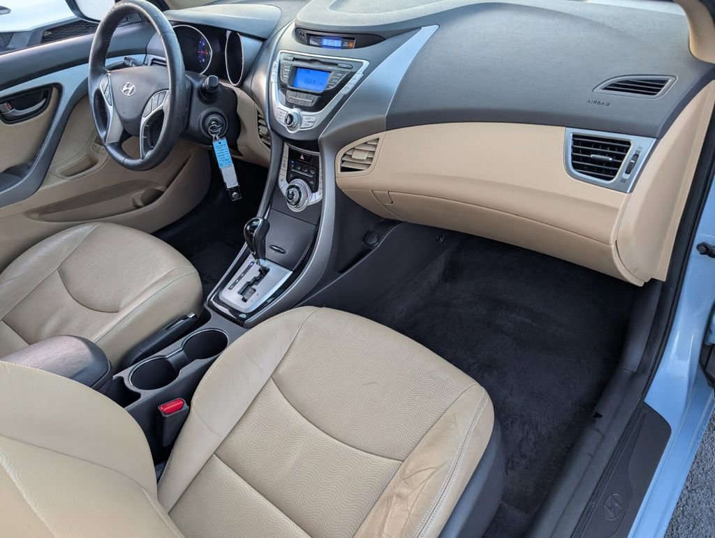 Used 2011 Hyundai Elantra Limited image 18