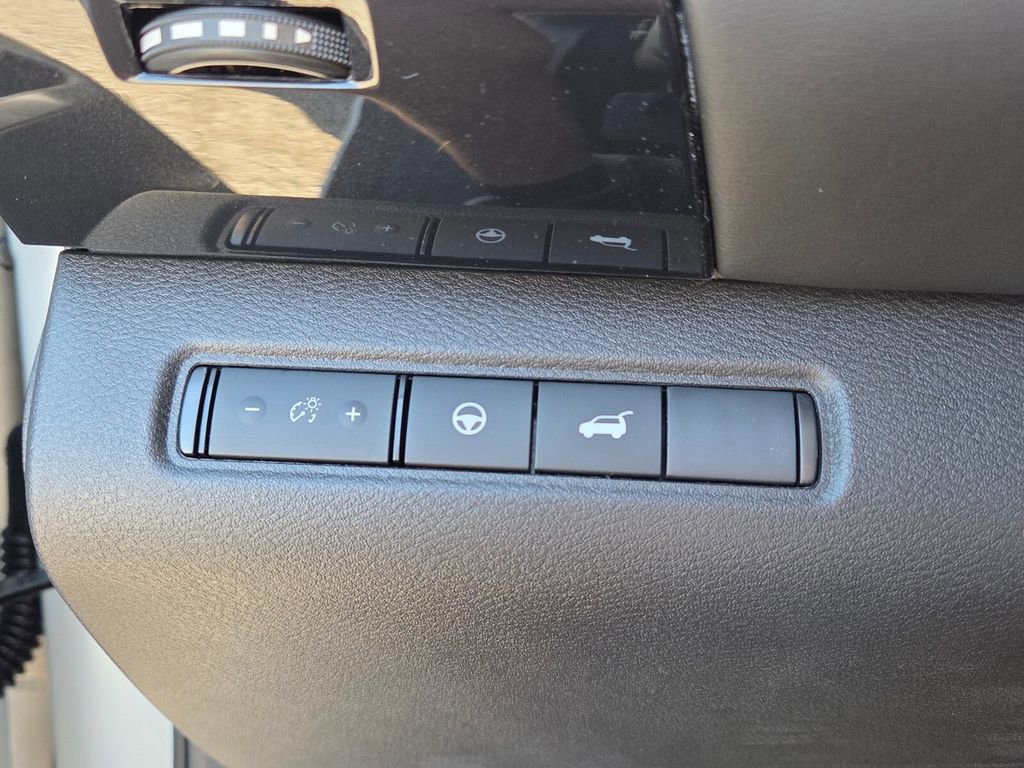 New 2026 Nissan Pathfinder SV image 26