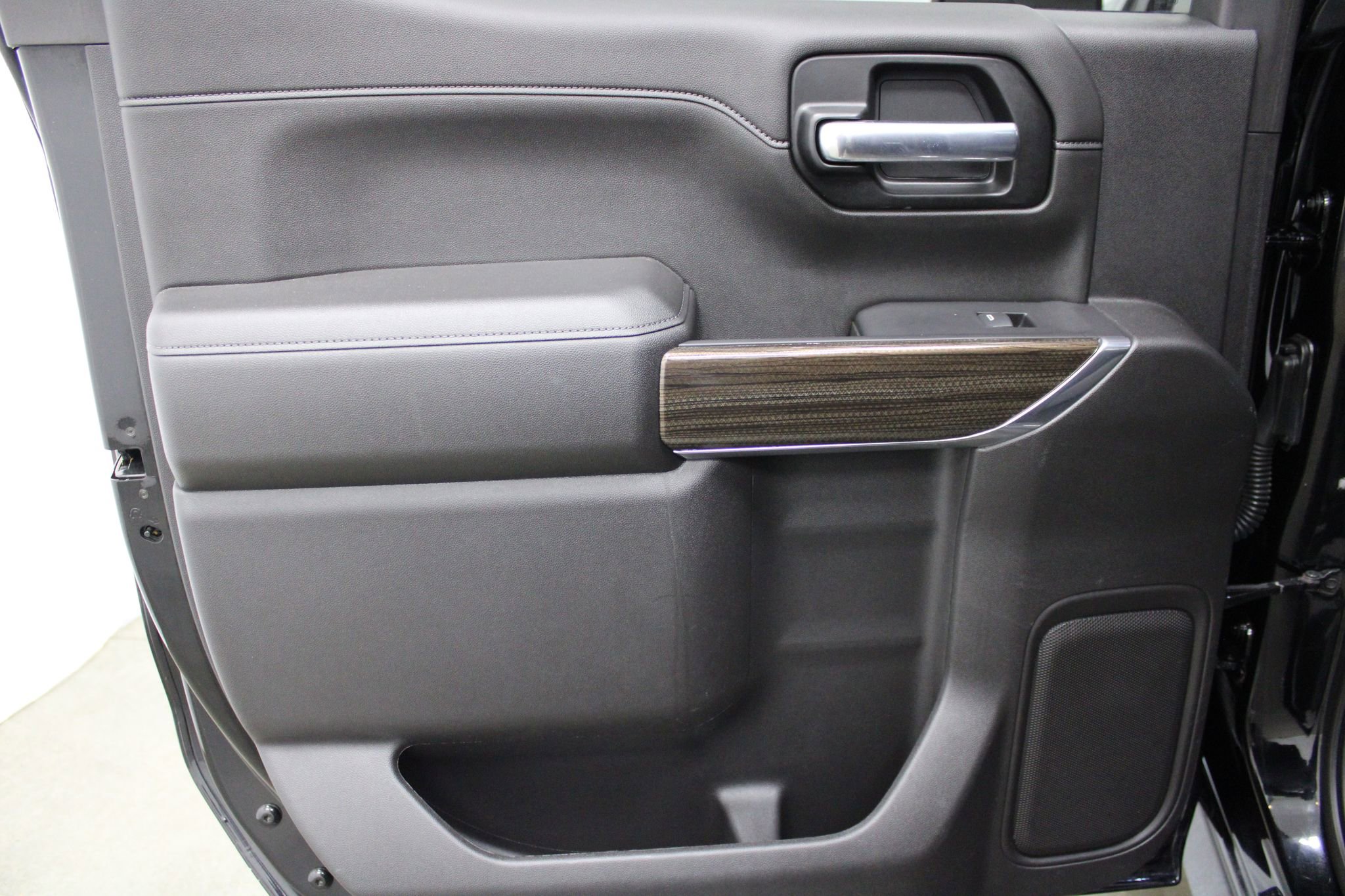 Used 2021 Chevrolet Silverado 1500 RST w/ Convenience Package II image 16