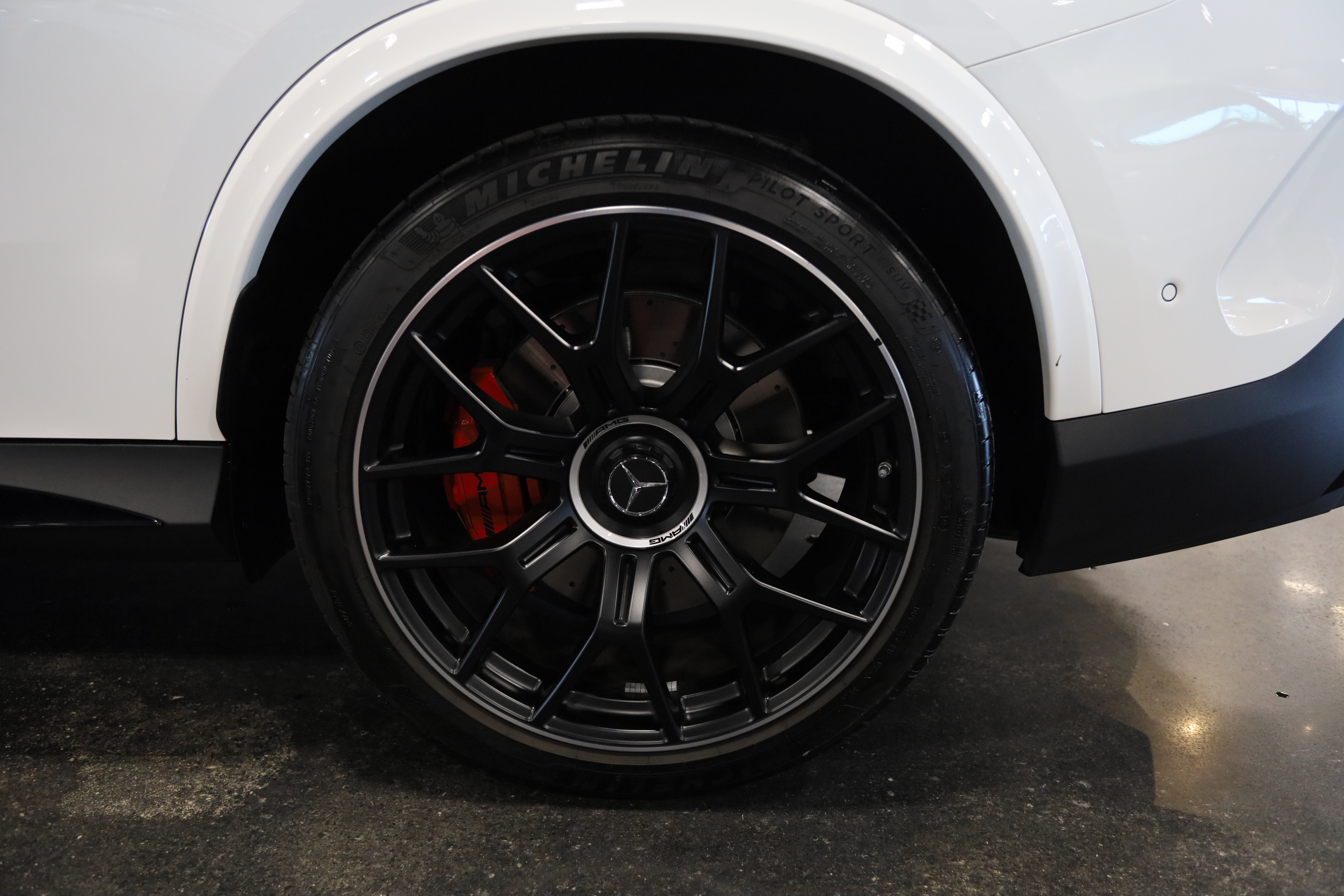 Used 2025 Mercedes-Benz GLC 63 AMG S w/ Driver Assistance Package image 12