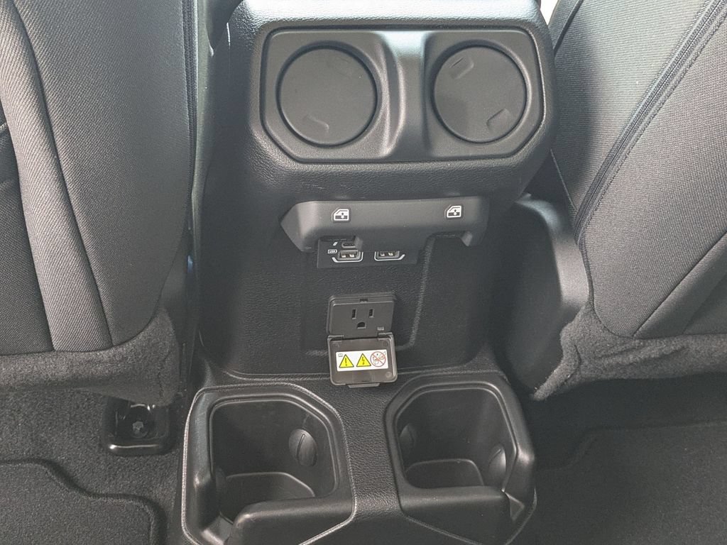 Used 2023 Jeep Gladiator Sport AWD/4WD image 27