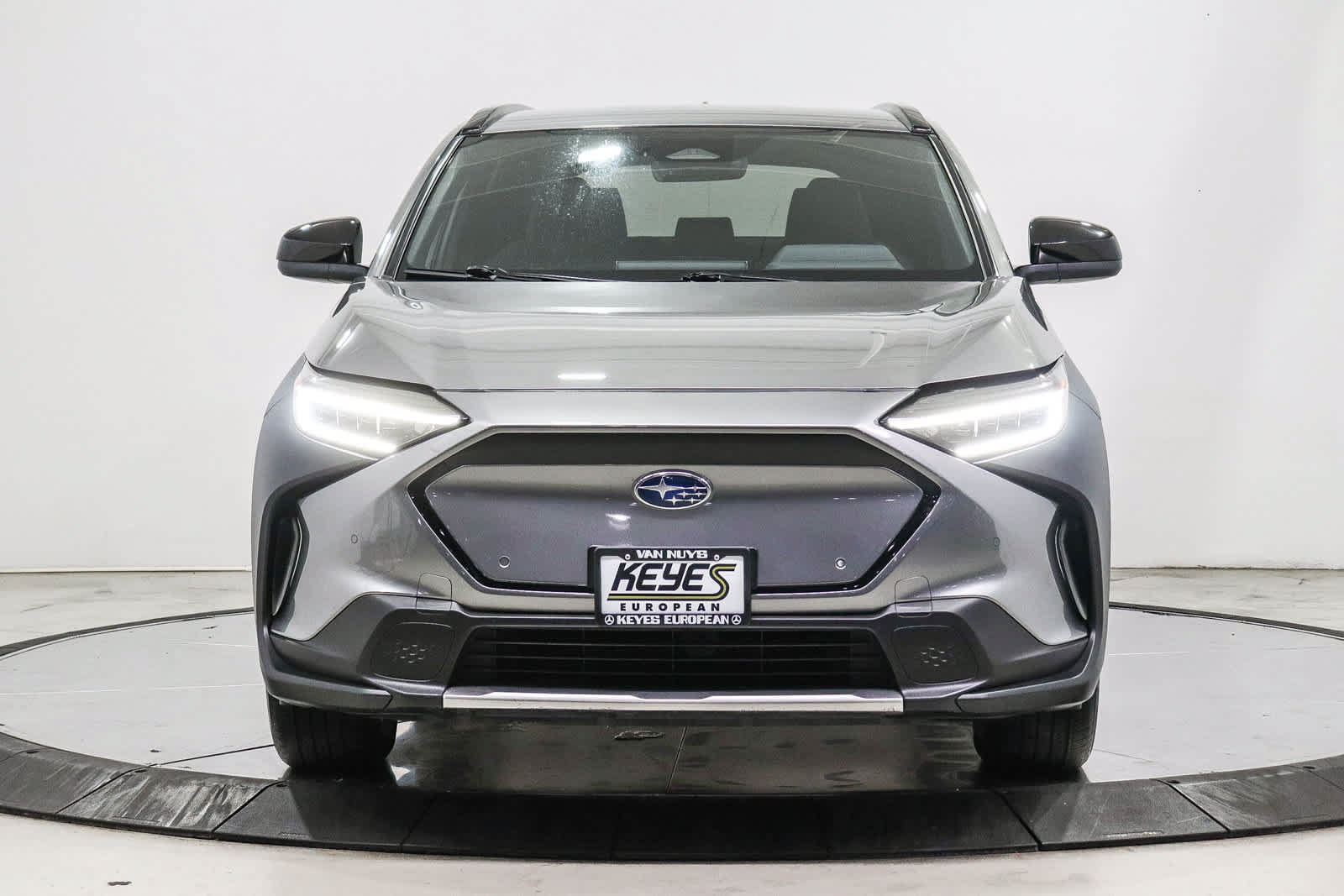 Used 2024 Subaru Solterra AWD/4WD image 2