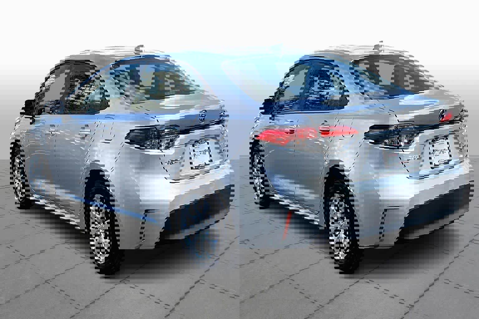 Used 2023 Toyota Corolla LE image 12