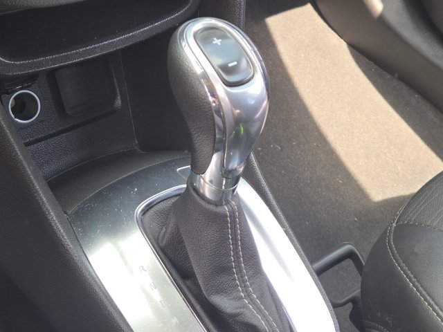 Used 2015 Buick Encore AWD image 19