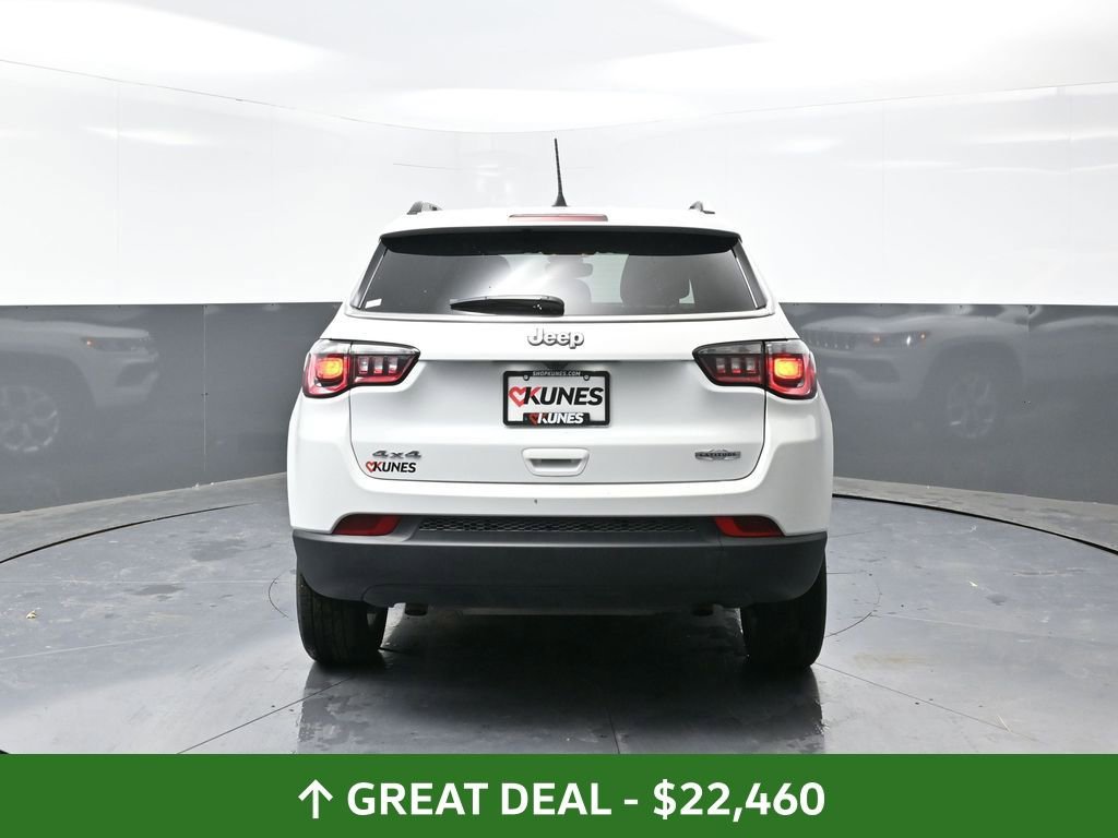 Used 2025 Jeep Compass Latitude image 13