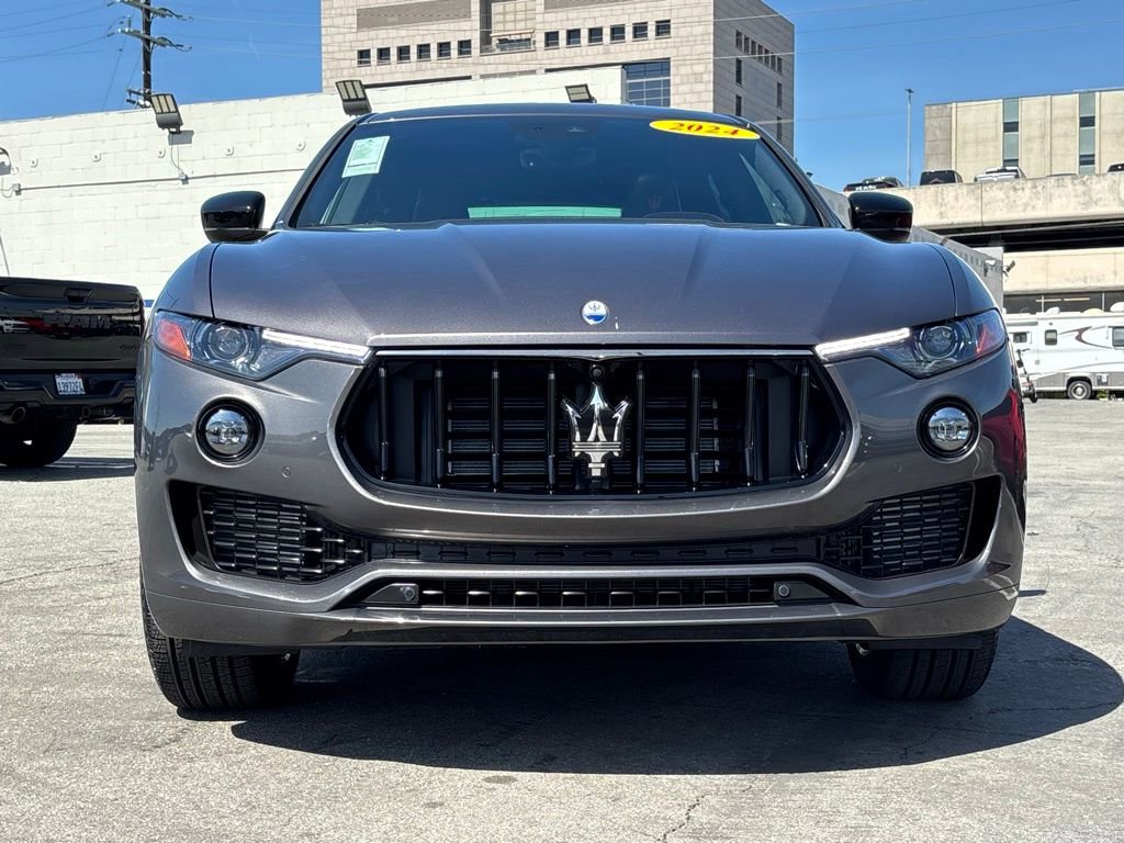 Used 2024 Maserati Levante GT Ultima AWD/4WD image 5