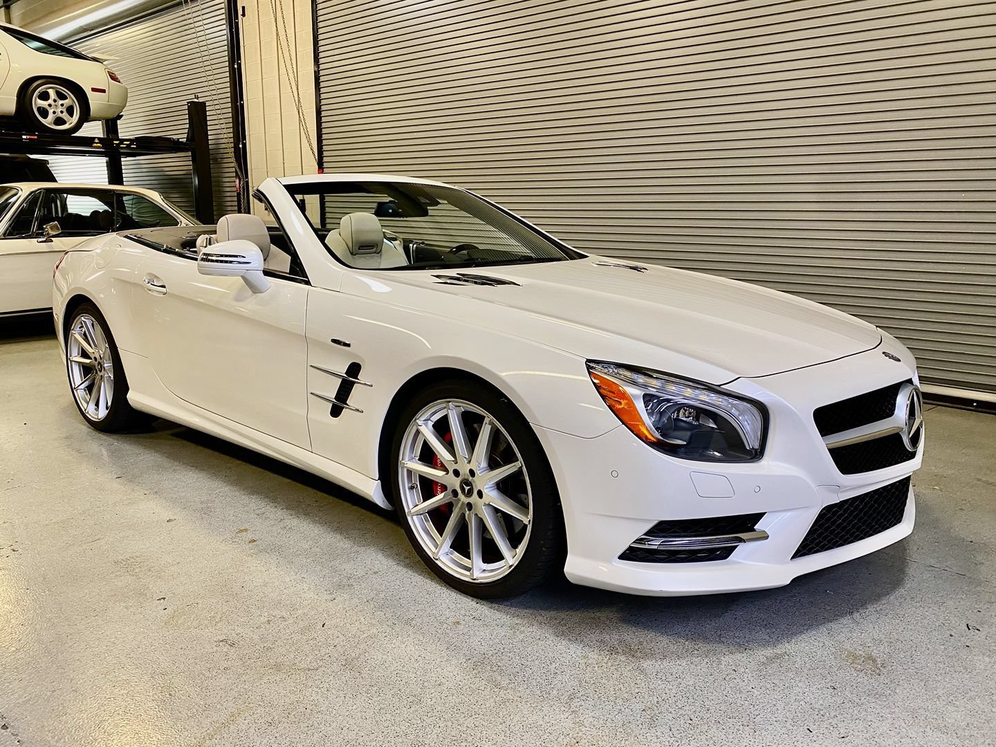 Used 2014 Mercedes-Benz SL 550 image 5