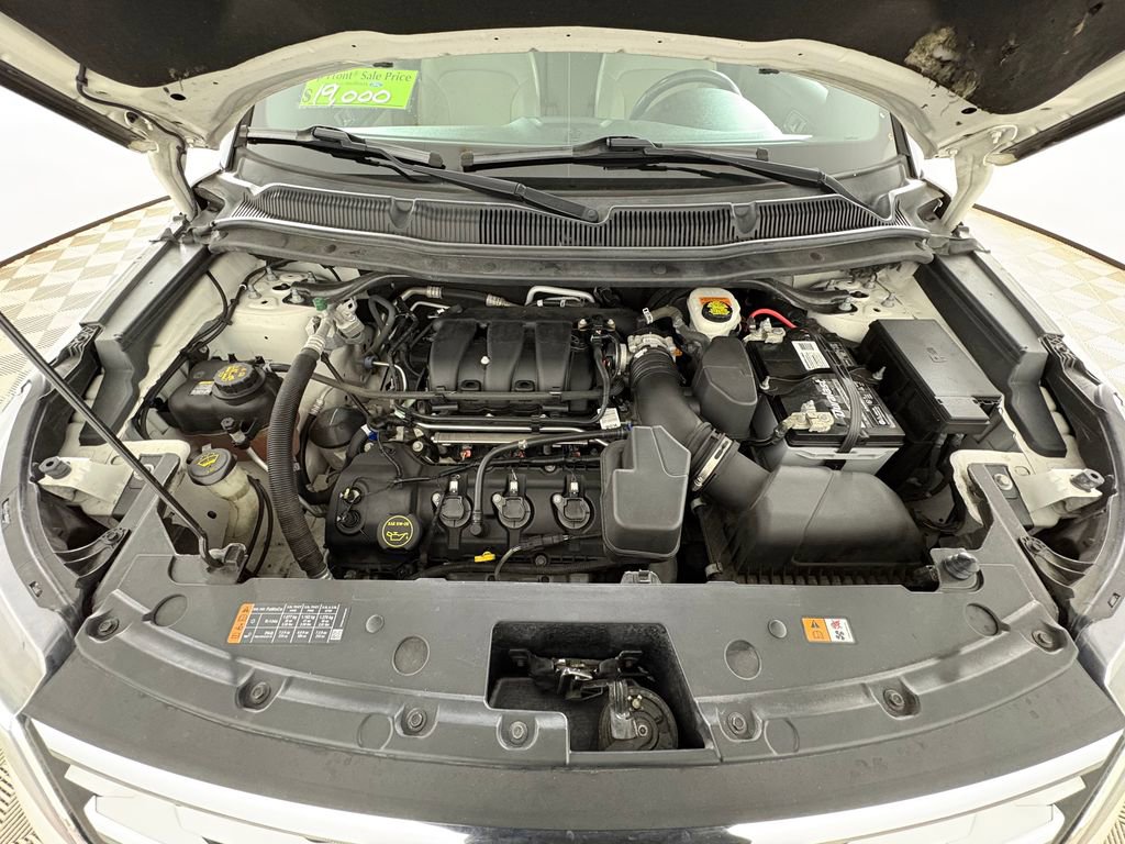 Certified 2019 Ford Explorer XLT w/ Equipment Group 202A image 33