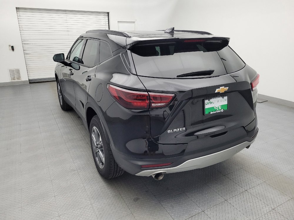 Used 2024 Chevrolet Blazer LT w/ Convenience Package FWD image 5