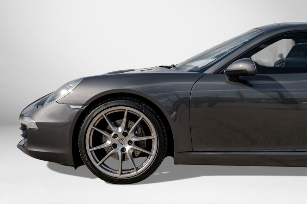 Used 2013 Porsche 911 Carrera image 10