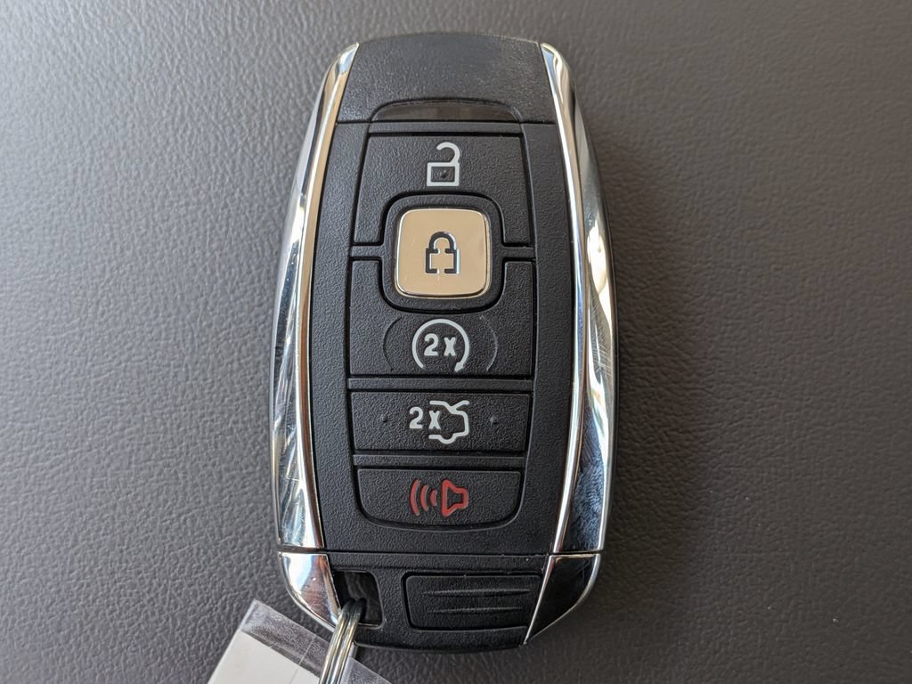 Used 2019 Lincoln Continental Premiere FWD image 30