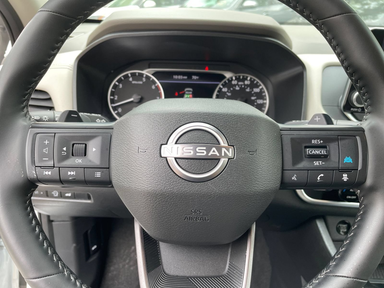 Used 2025 Nissan Rogue SV FWD image 30