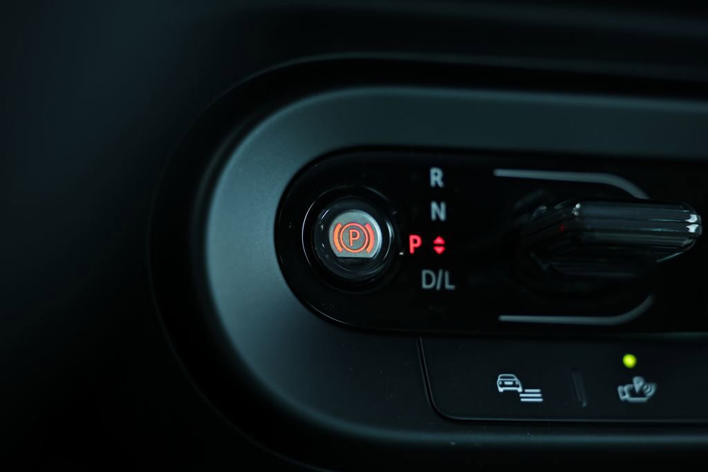 Used 2025 MINI Cooper S FWD image 35
