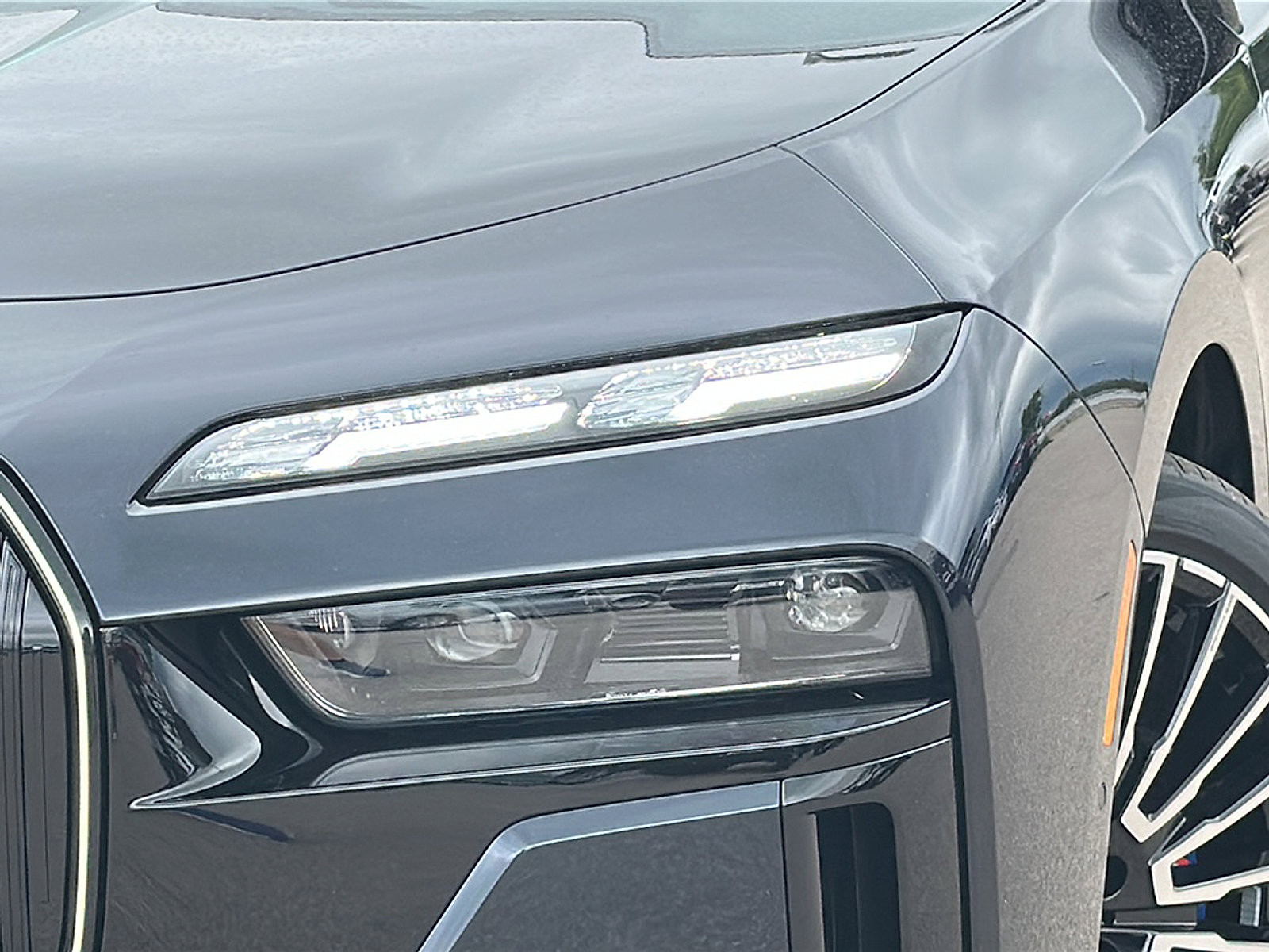 New 2025 BMW 760i xDrive w/ Executive Package image 4