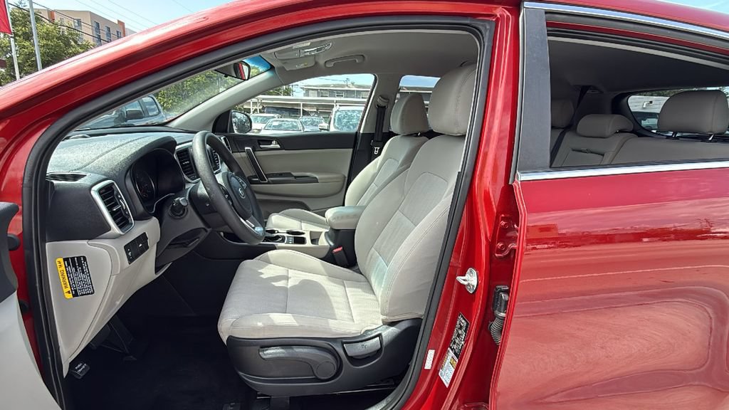 Used 2021 Kia Sportage LX AWD/4WD image 22