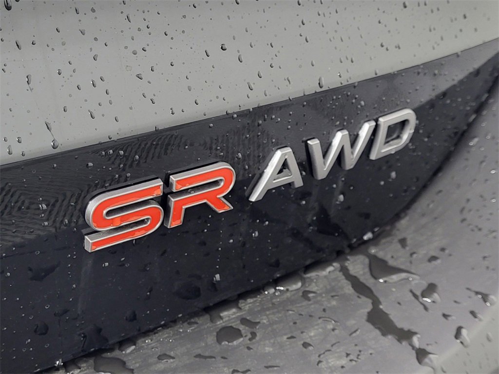 New 2025 Nissan Kicks SR image 17