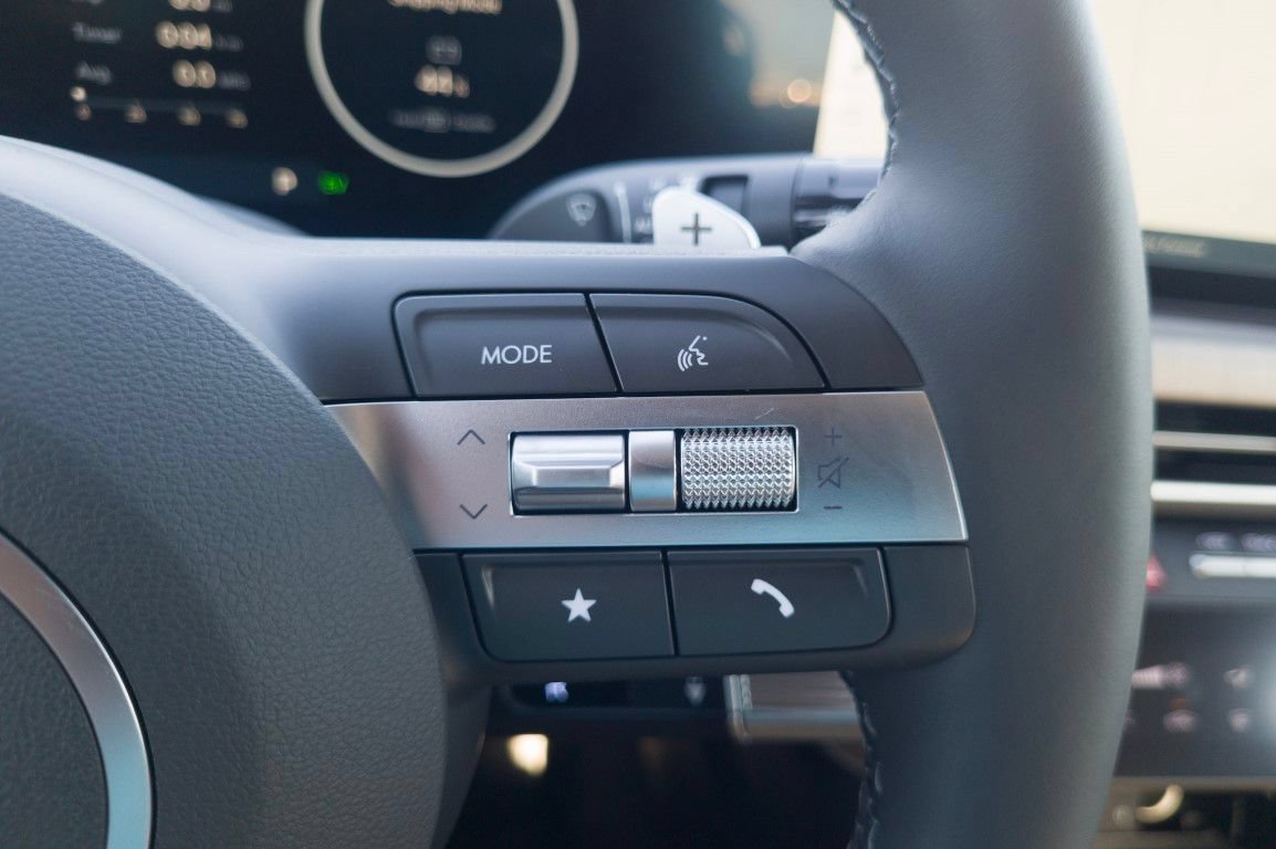 New 2026 Hyundai Sonata Limited FWD image 25