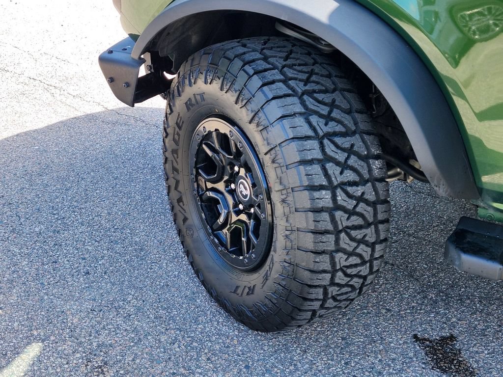 Certified 2024 Ford Bronco Wildtrak AWD/4WD image 32