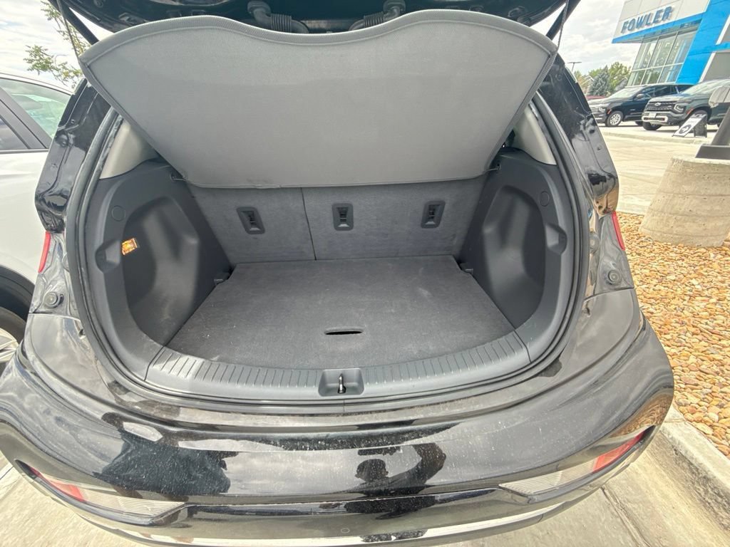 Used 2020 Chevrolet Bolt Premier w/ Infotainment Package FWD image 17