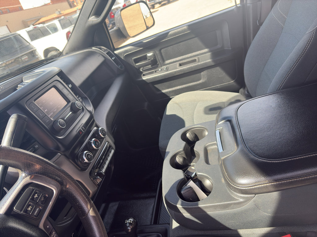 Used 2021 RAM 3500 Tradesman w/ Chrome Appearance Group image 10