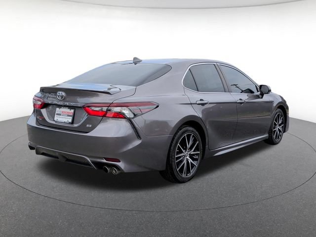 Used 2022 Toyota Camry SE FWD image 5