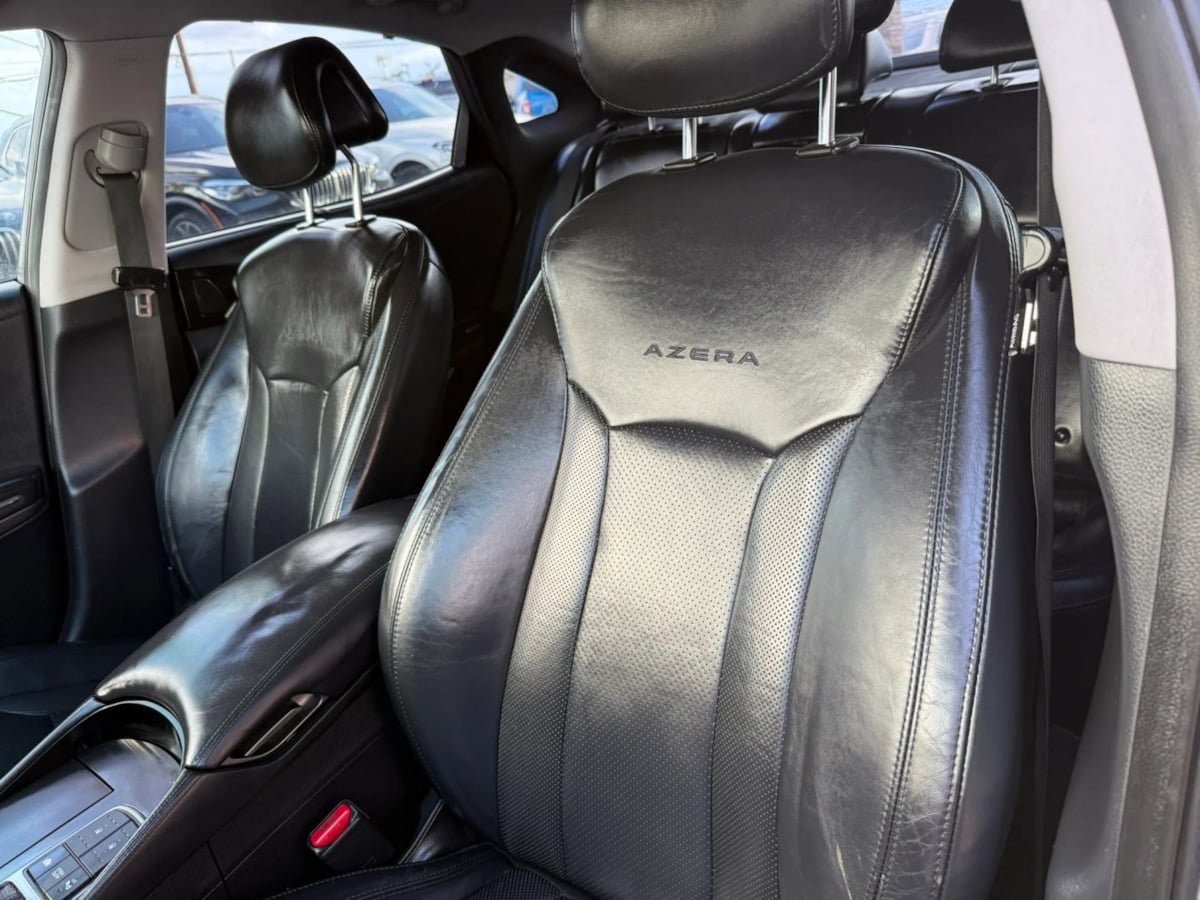Used 2016 Hyundai Azera Limited FWD image 38
