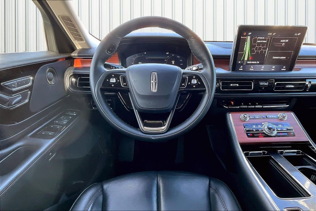 Used 2024 Lincoln Aviator Reserve image 2