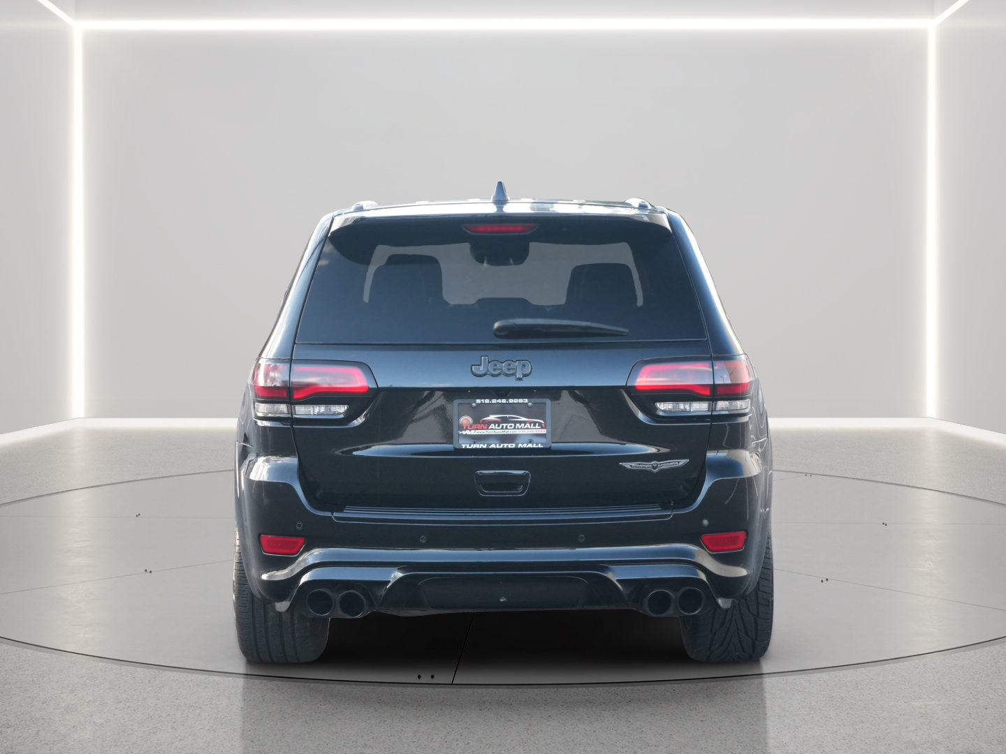 Used 2018 Jeep Grand Cherokee Trackhawk AWD/4WD image 4