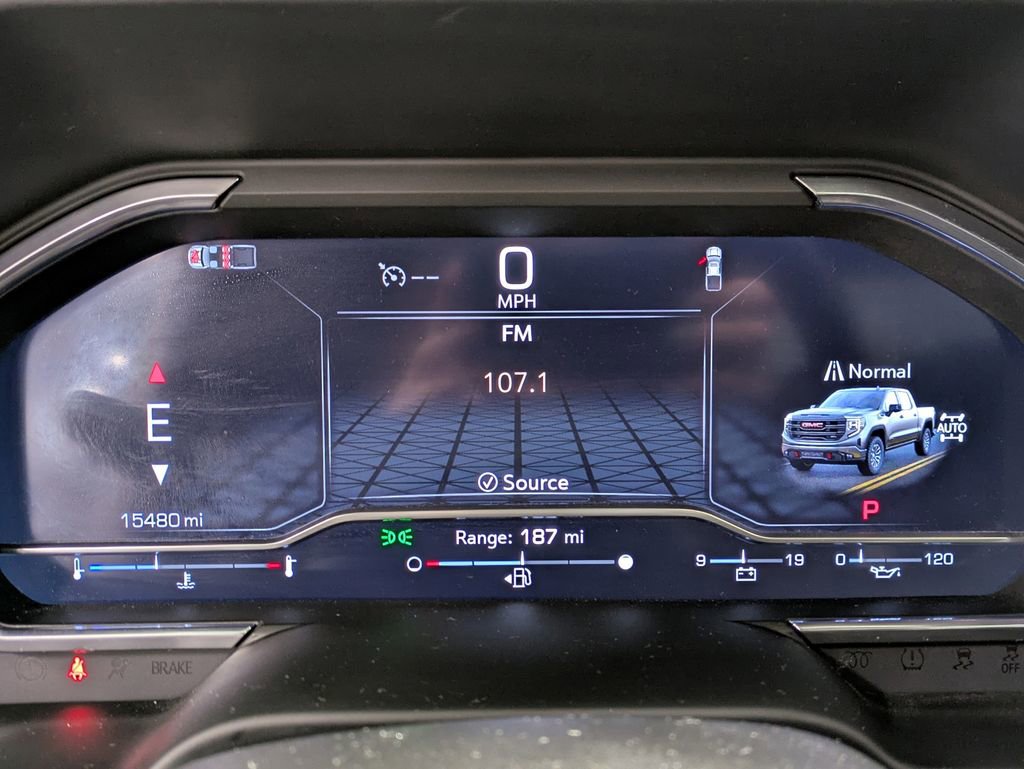 Used 2025 GMC Sierra 1500 AT4 w/ Technology Package image 16