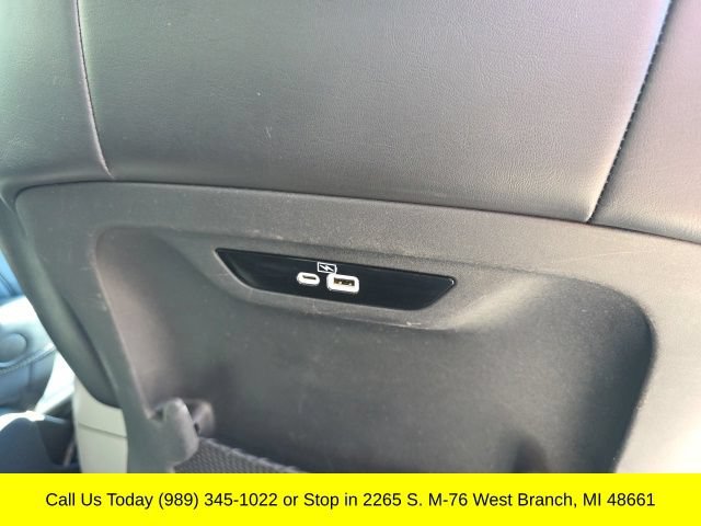 Used 2023 Chrysler Pacifica Touring-L FWD image 41