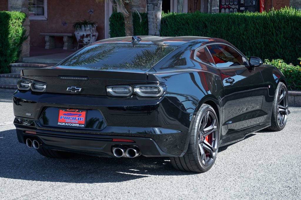 Used 2023 Chevrolet Camaro SS RWD image 9
