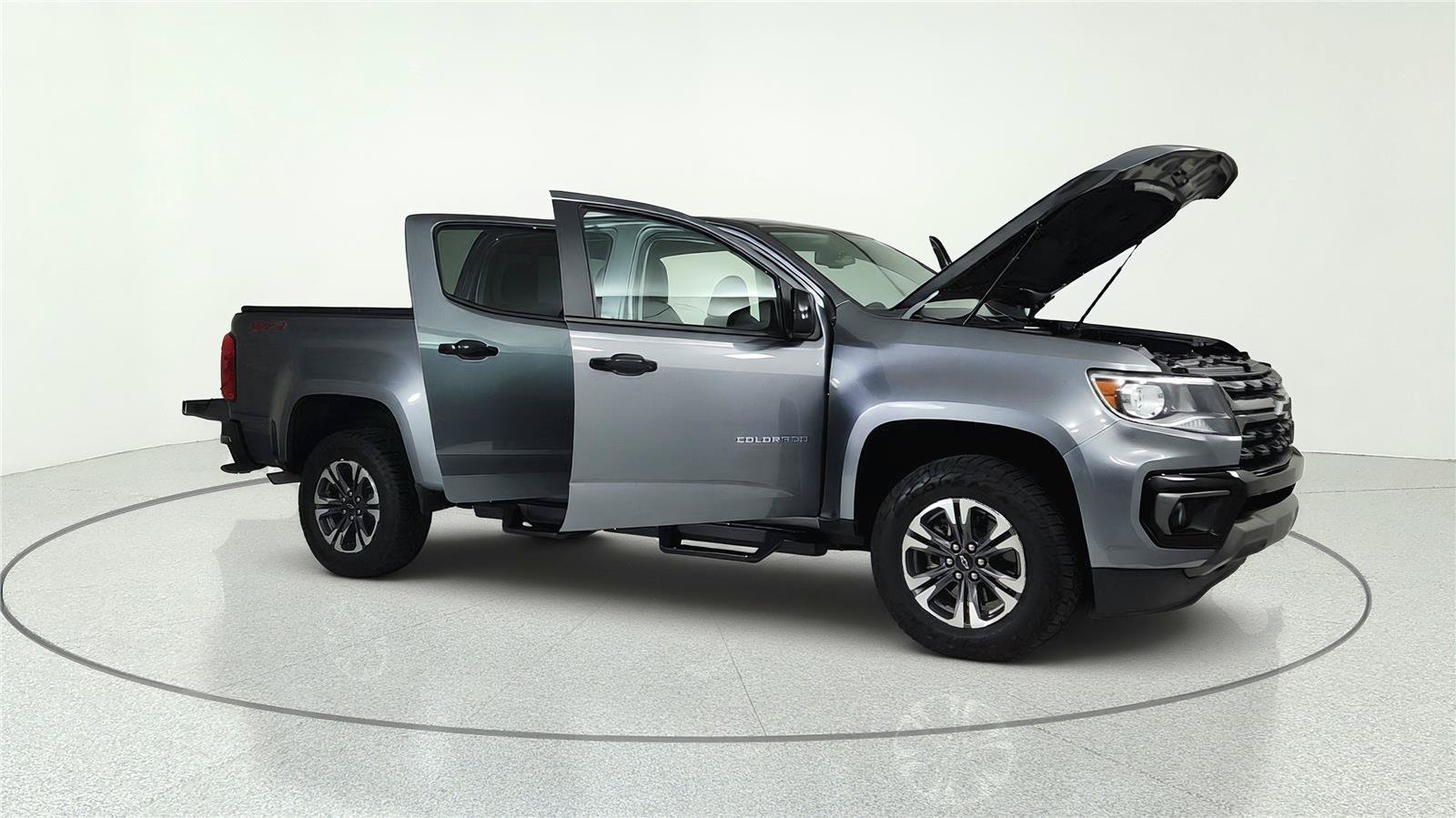 Used 2021 Chevrolet Colorado Z71 AWD/4WD image 8