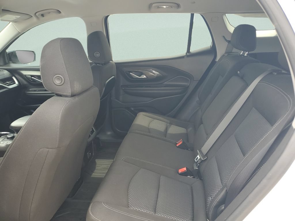 Used 2024 GMC Terrain SLE w/ Driver Convenience Package FWD image 10